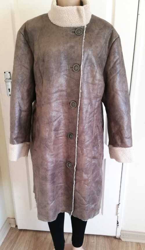 Suede Jacket with complete wool inner