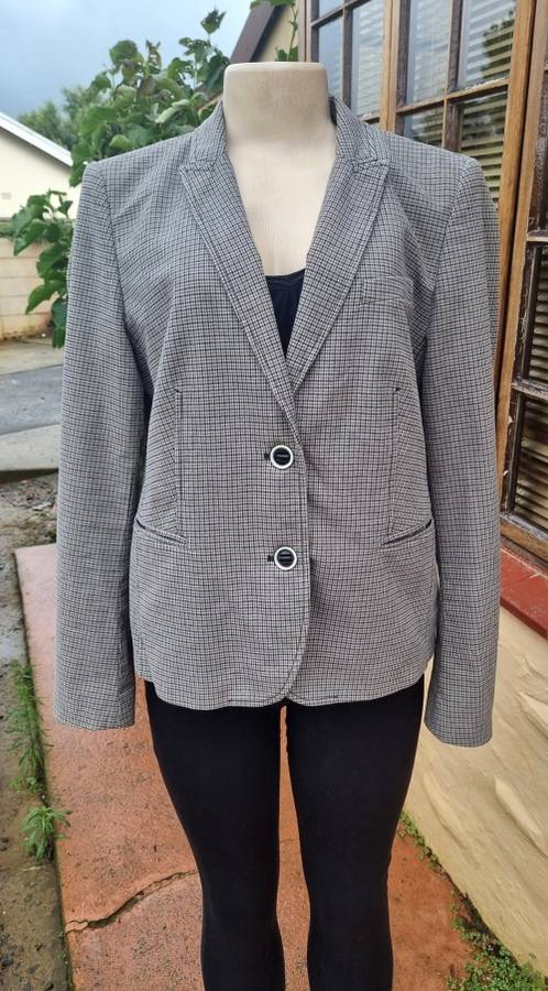 Beautiful Check coat
