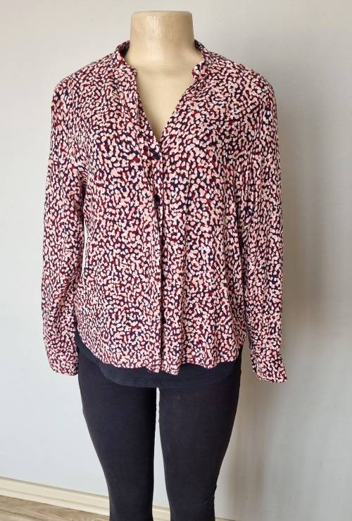 Beautiful print shirt  .... From R30 Shipping