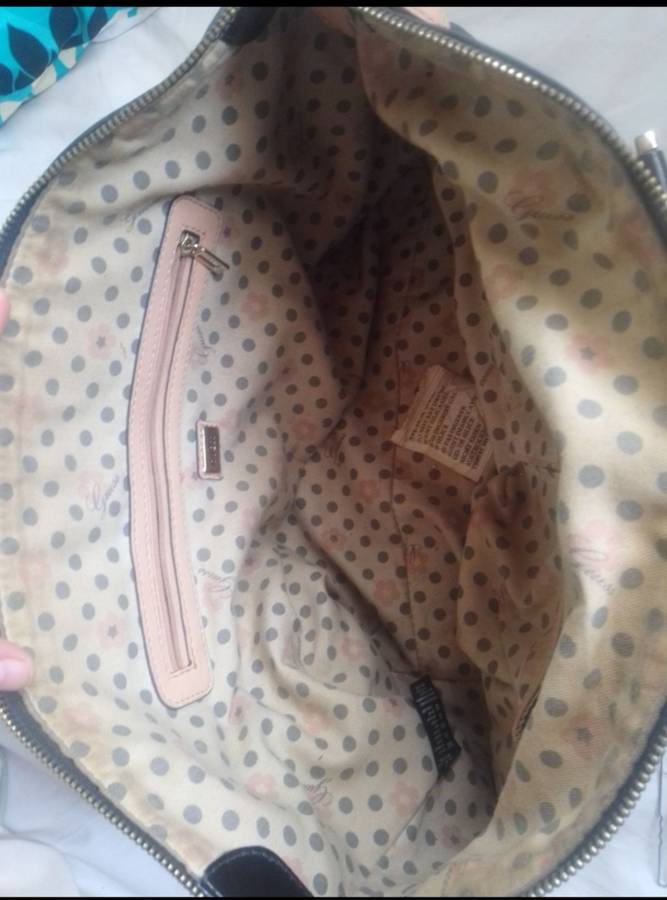 Large Beautiful GUESS Bag
