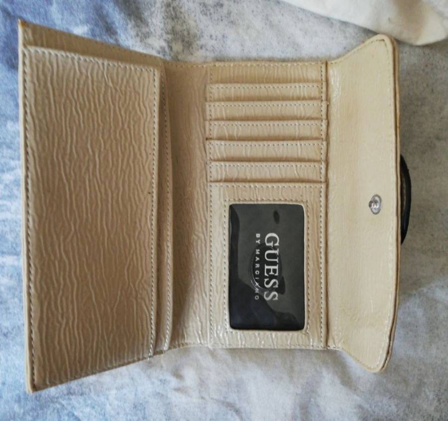 Beautiful GUESS shoulder bag and matching wallet