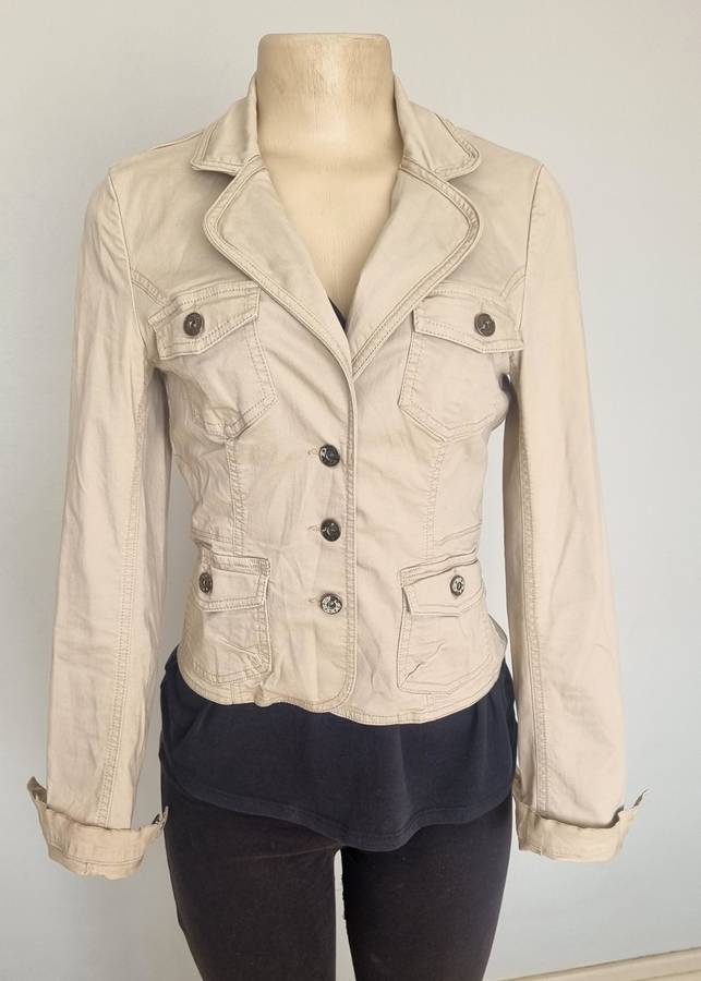 Fitted denim coat
