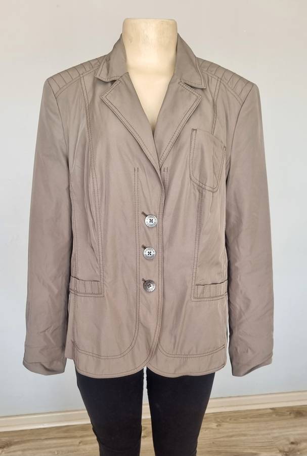 Lovely brown coat