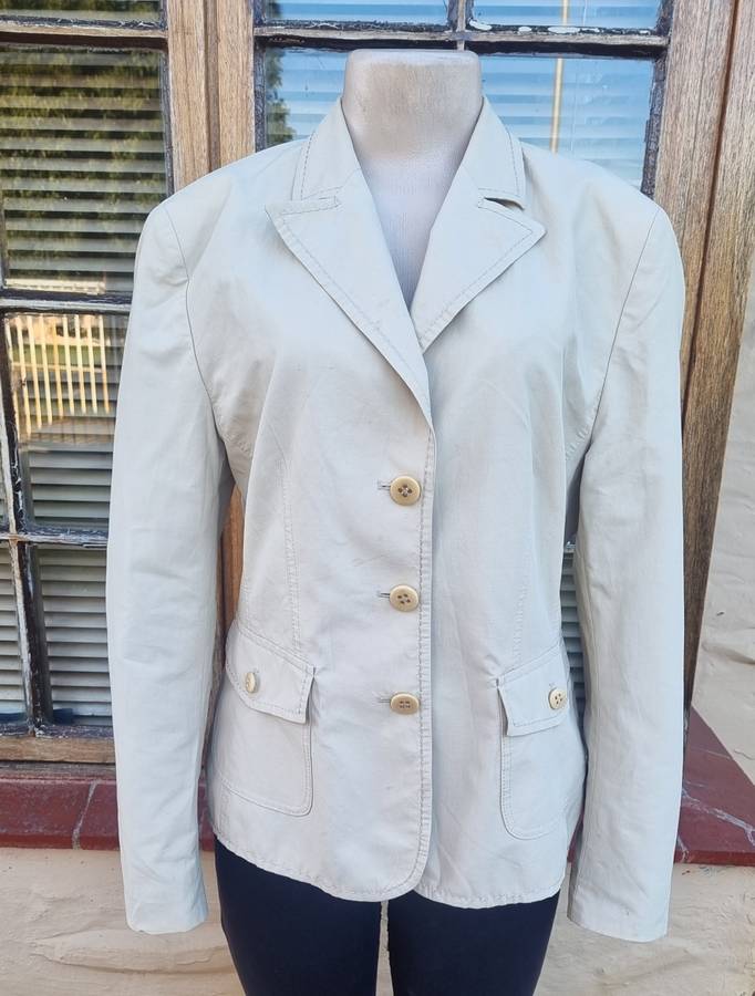 Lovely Beige blazer
