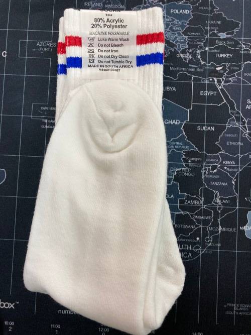 CHEAPER DEALS - WHITE WINTER SOCKS - ONE SIZE FITS ALL