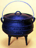 Braai - Cast Iron  1/4 - 3 LEGGED POTS  Perfect for the single serving OF MAIN COURSE  STEW / BREDIE