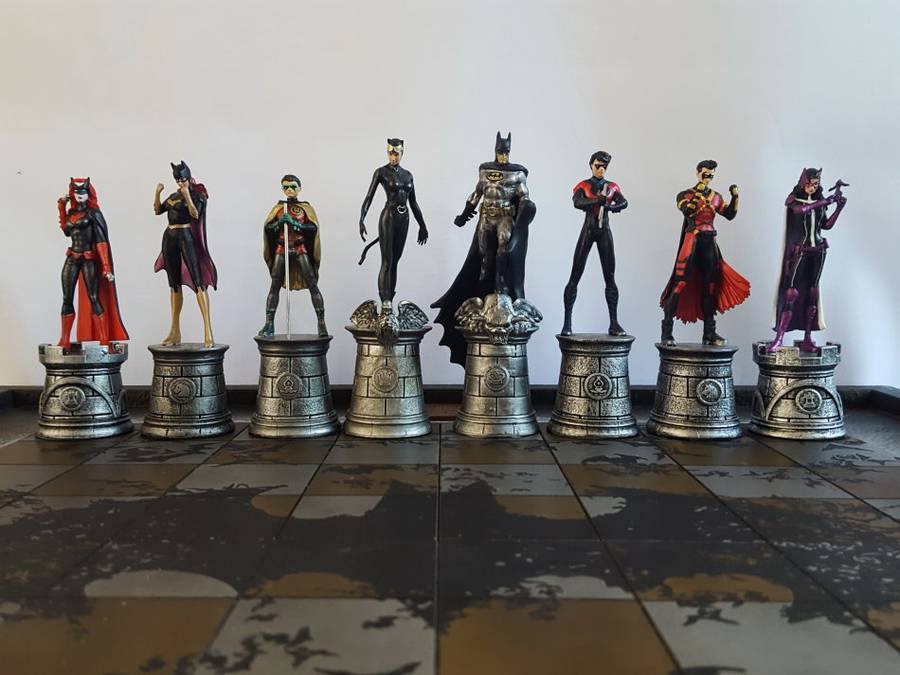 Eaglemoss Batman Chess Set