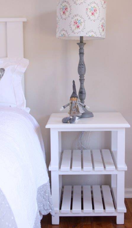 White Slatted Pedestal