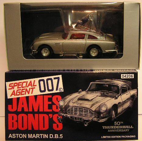 Corgi Diecast Model Car 4206 Aston Martin DB 5 DB5 50th Anniv Thunderball James Bond Movie TV Film