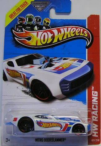 Hotwheels Hot Wheels Diecast Model Car 2013 103 / 250 Nitro Doorslammer No 9 Race Team 1/64 scale
