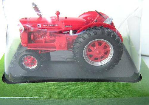 Tractor Diecast Model Collection IH McCormick WD 9 1949 Farm Agricultural 1/43 scale new in pack