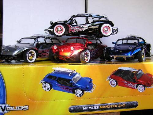 JADA Diecast Model Car Meyers Manxster 2+2 Buggy with Surfboard 1/24 scale new