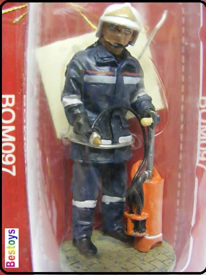 Fire Firefighters Diecast Figure Collection Fireman + extinguisher Vienna Austria 2004 54 mm new