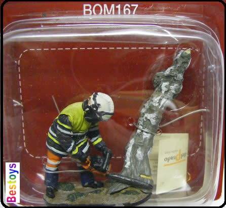 Fire Firefighters Diecast Figure Collection Fireman with chainsaw Forestry Sens France 2009 54 mm