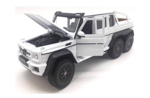 Welly Diecast Model Car 22061 Mercedes Benz G 63 G63 AMG 6x6 1/24 scale new in pack
