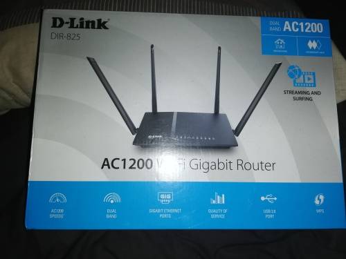 D-Link AC1200 Wi-Fi Gigabit Router