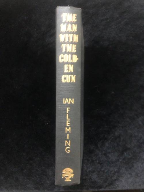 The Man With The Golden Gun - Ian Fleming