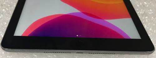 APPLE IPAD 6 10.2" - A1954 SPACE GREY 32GB WORKING 100% WITH SMALL CRACK