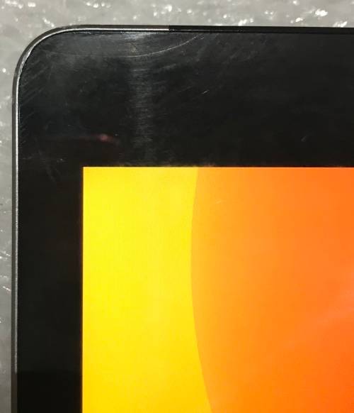 APPLE IPAD 6 10.2" - A1954 SPACE GREY 32GB WORKING 100% WITH SMALL CRACK