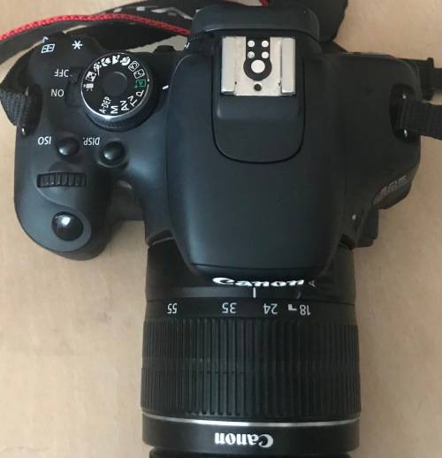 CANON EOS 600d WITH 18-55mm 1:3,5-5.6 III IN GOOD WORKING CONDITION