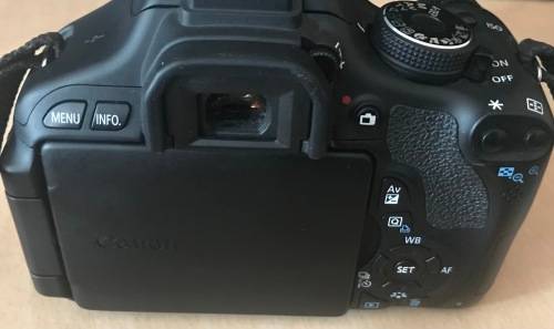 CANON EOS 600d WITH 18-55mm 1:3,5-5.6 III IN GOOD WORKING CONDITION