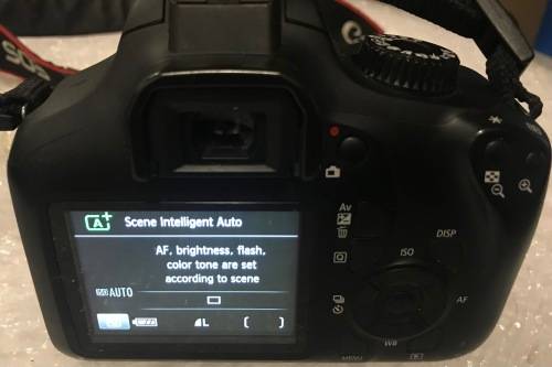 CANON EOS 4000D WITH 18-55mm LENSE IN EXCELLENT CONDITION