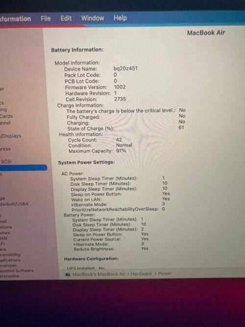 MacBook Air (M1, 2020)  Apple M1 Chip  8GB RAM 256GB SSD Excellent Condition