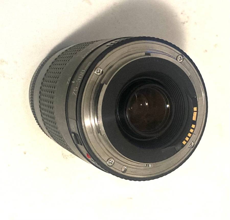Canon Lens 75-300mm III GOOD Condition
