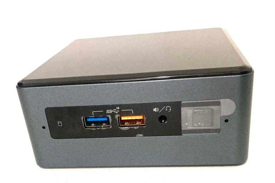 NUC MINI PC-NUC8i5BEH I5-8TH GEN 8GB RAM 256GB SSD eXCELLENT mACHINE