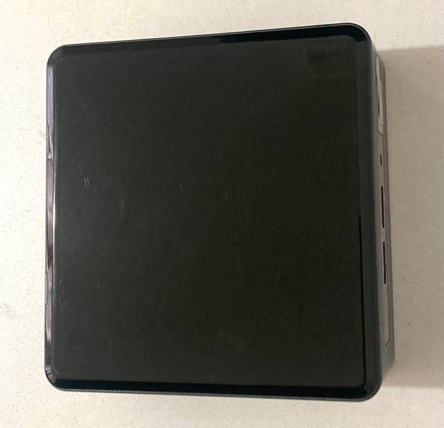 NUC MINI PC-NUC8i5BEH I5-8TH GEN 8GB RAM 256GB SSD eXCELLENT mACHINE