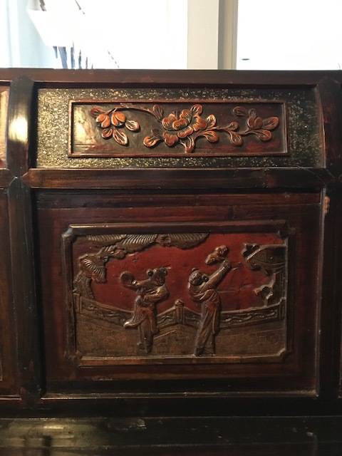 BEAUTIFUL HAND CARVED CHINESE BENCH