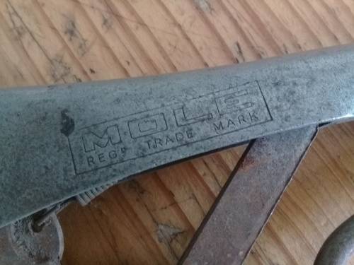 Vintage Vice Grip ( Peterson) Mole, pipe cutter. Very good condition. Still working perfectly.
