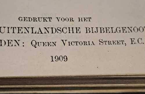 Small 20cm x 15 cm / 1909 Staten Generaal Bijbel with leather cover.