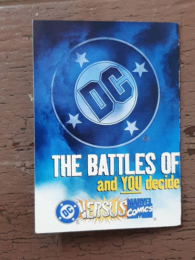 Marvel vs. DC foldable main card