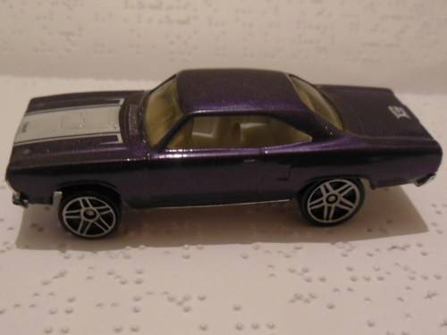 HOT WHEELS PLYMOUTH ROADRUNNER