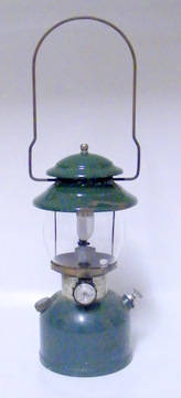 Coleman Kerosene Lantern - Green Enamel - March Madness R1 N/R!!!