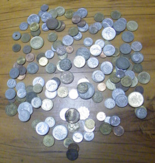 700g of assorted silver and copper world coins - All for 1 Bid!