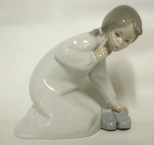 Lladro - #4523 - Genuine Lladro, Young Girl with Dad`s Slippers - 13.5cm tall - Damage Free!