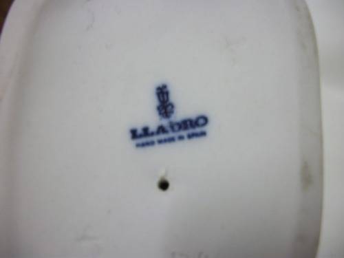 Lladro - #4523 - Genuine Lladro, Young Girl with Dad`s Slippers - 13.5cm tall - Damage Free!