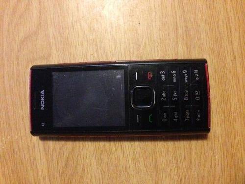 Nokia X2-00(charger incl)!