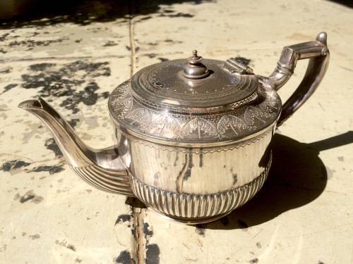 Vintage EPNS PARKIN & MARSHALL SHEFFIELD TEA POT