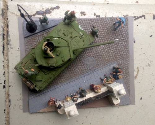 WW2 MODEL DIORAMA 'LIBERATION OF PARIS' LARGE