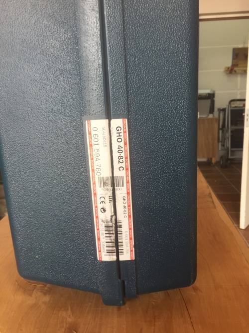 Bosch electric planer GHO 40-82c 850Watt. professional. Exceptional condition. In Metabox.