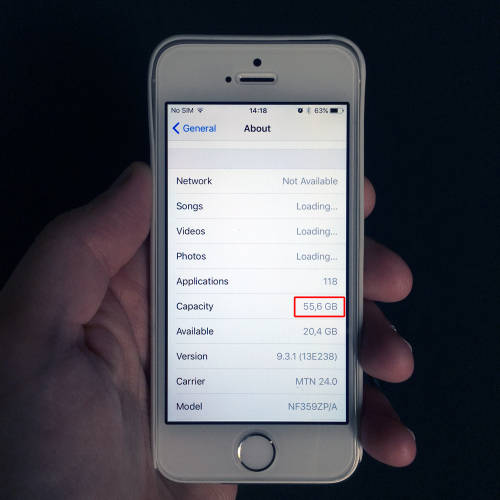 Apple iPhone 5S 64GB with box (second hand)