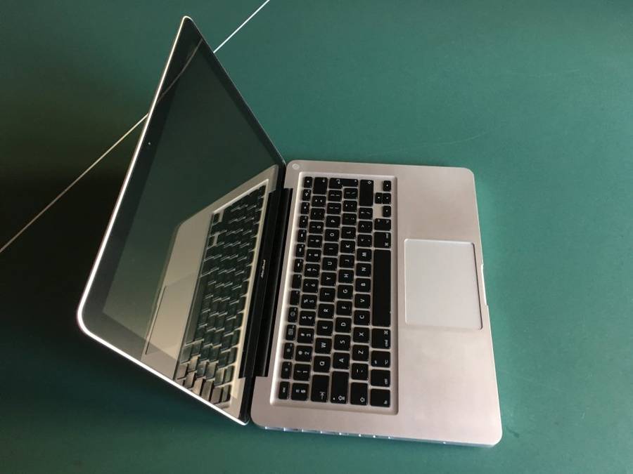 Apple MacBook Late 2008 Aluminium