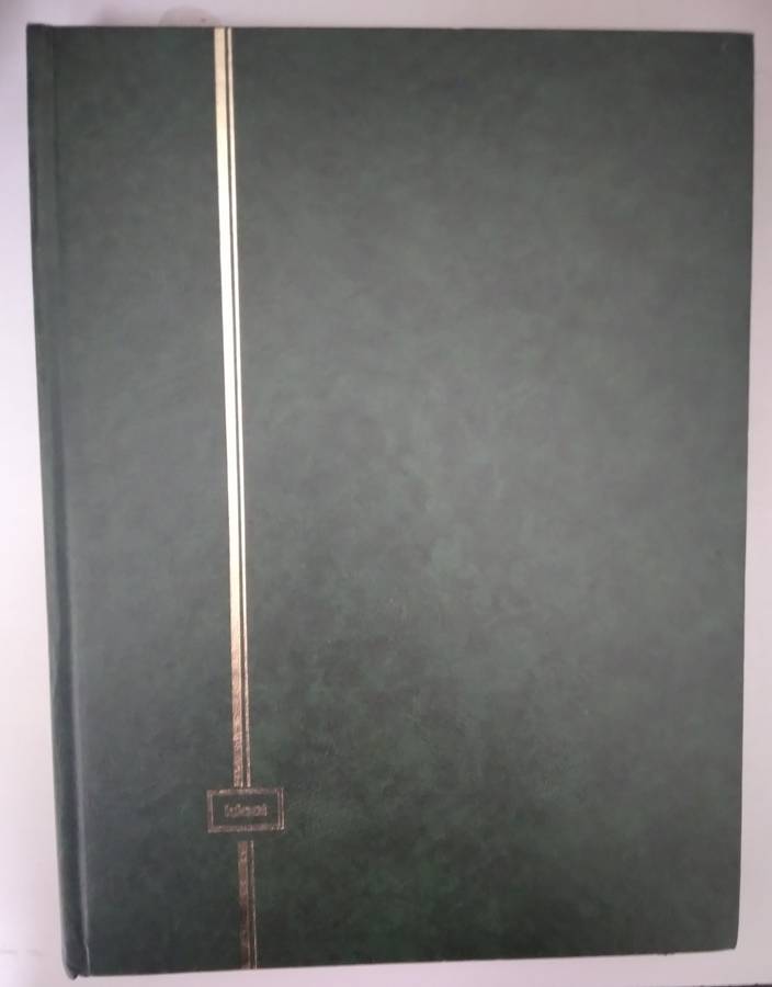 Ideal Empty Black Album with large pockets - In good condition 16 d/s pages (32 Sides) 31 x 23cm