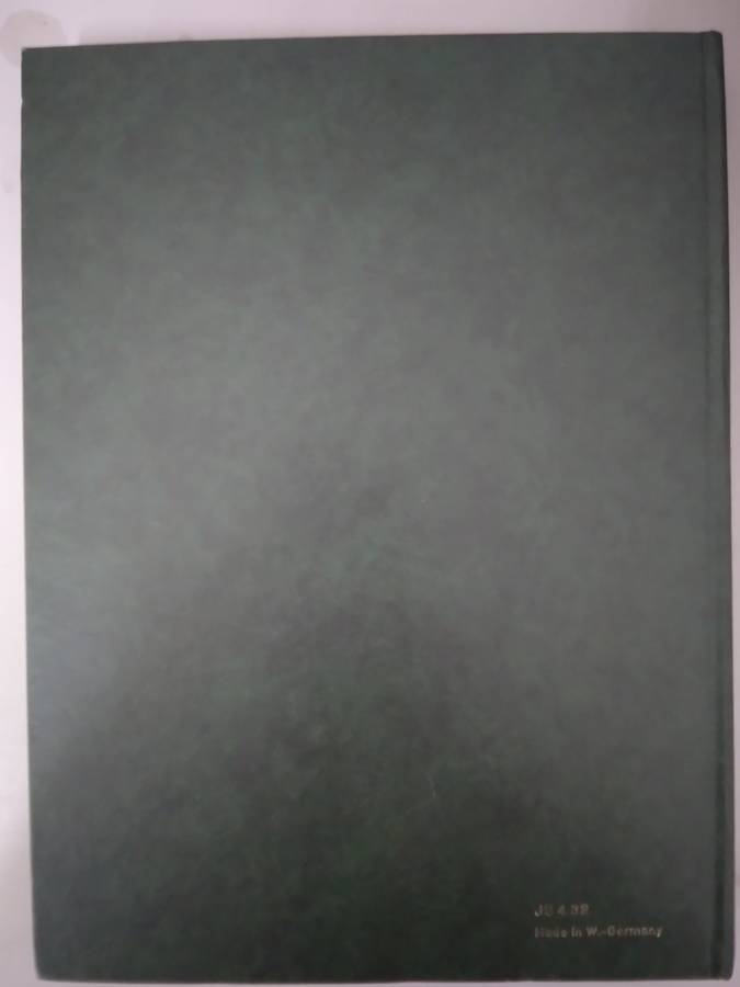 Ideal Empty Black Album with large pockets - In good condition 16 d/s pages (32 Sides) 31 x 23cm