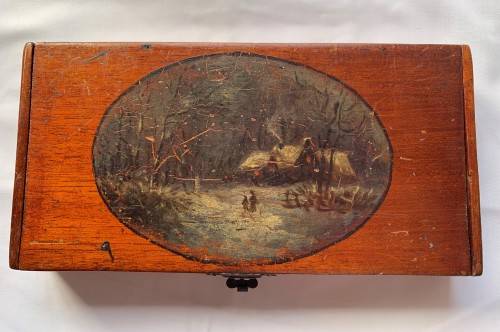 VINTAGE HAND PAINTED TRINKET WOODEN BOX