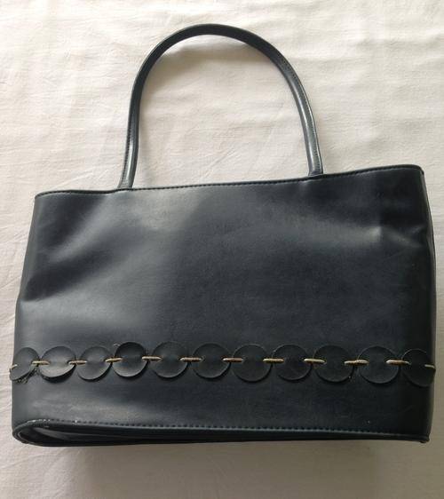 USEFUL NAVY BLUE VINTAGE HANDBAG
