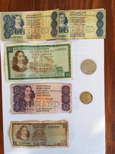 Old bank notes and coin combo